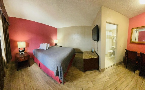Budget Inn - St. Petersburg image 1